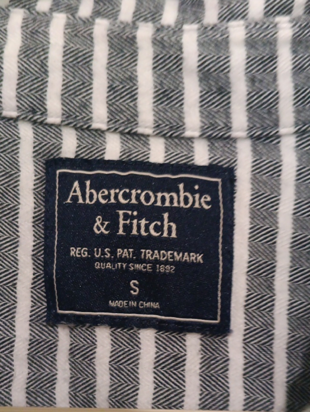 Abercrombie & Fitch Gray and White Striped Shirt Dress with Tie Waist - Picture 2 of 5